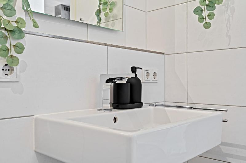 Chic Stay in Limpertsberg Near City Center - image 11