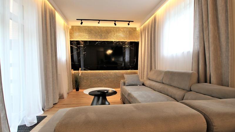 Grand Royal Baltic Ustka - luksusowy Apartament 150 metrów od plaży port zielony taras bezpłatny parking top lokalizacja w centrum Ustki - image 26
