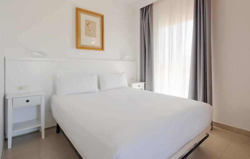 Two-Bedroom Villa (4 Adults) image 3