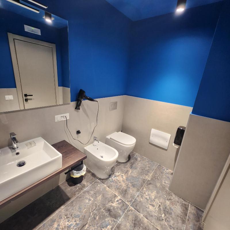 Economy Twin Room image 1