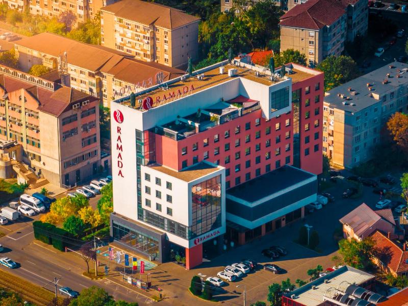 Ramada by Wyndham Oradea - image 29
