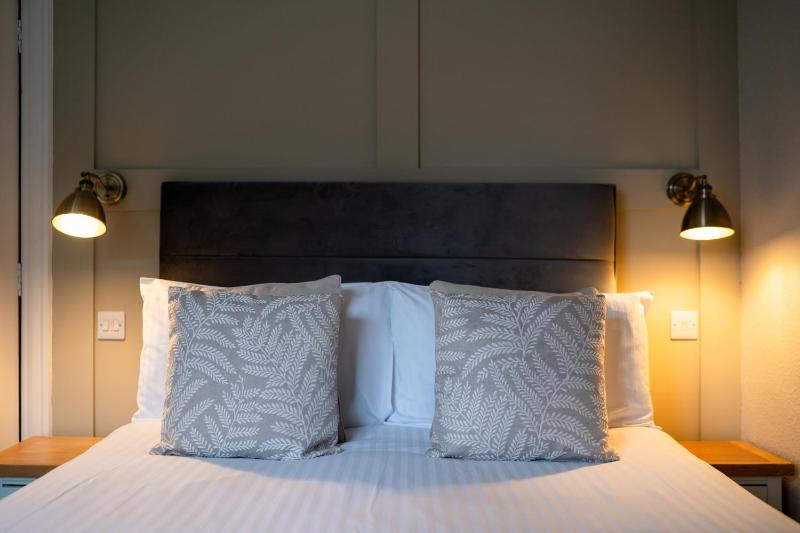Double Room image 1