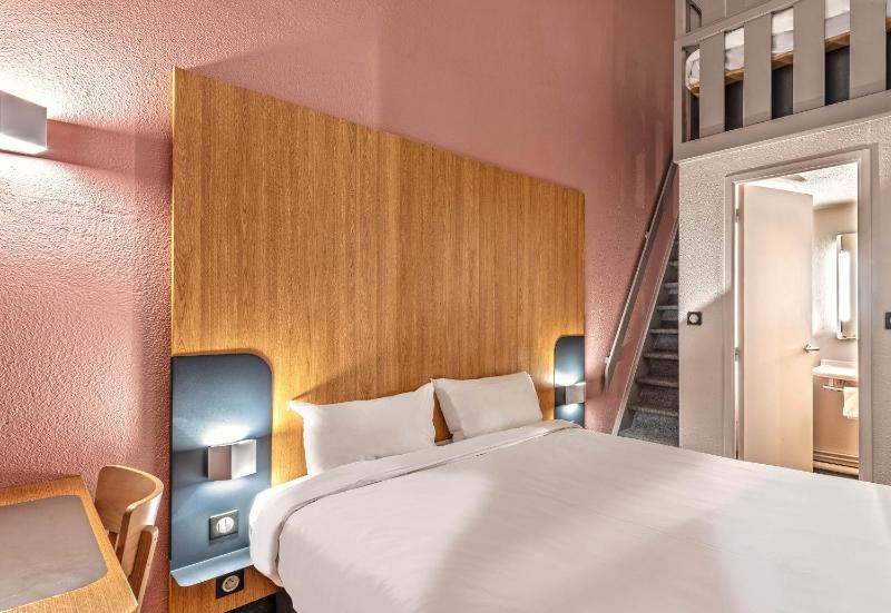 Quadruple Room image 1
