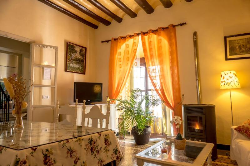 Two-Bedroom House image 4