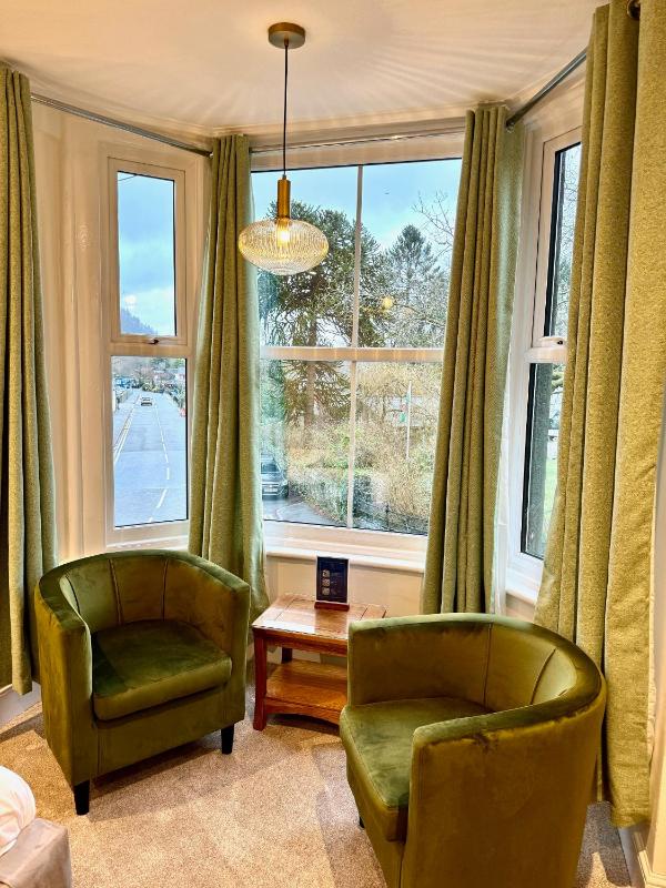 Deluxe Double Room image 4