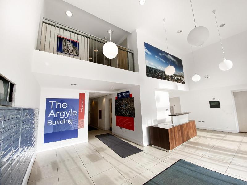 One Bedroom Apartment - Argyle Steet image 2