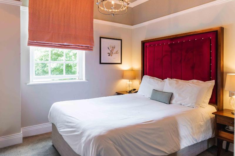Double Room image 4