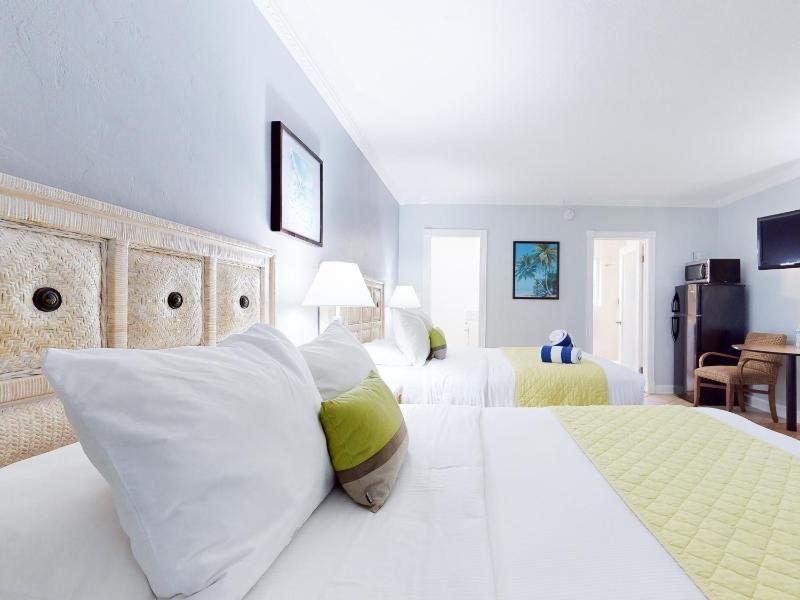 Deluxe Double Room image 4