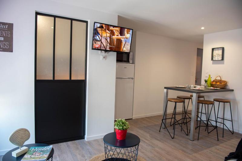 Apartment image 3