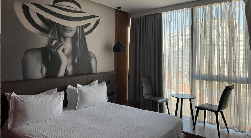 Deluxe Single Room image 1