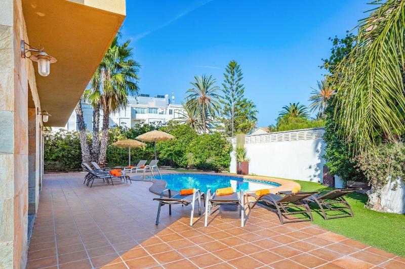 Villa Amanda Beach by Villa Plus - image 13