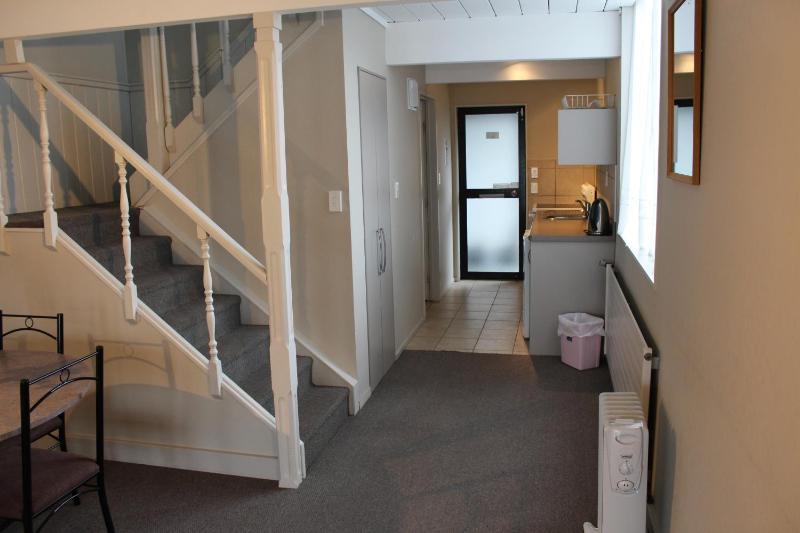 Devonwood Motel - image 31