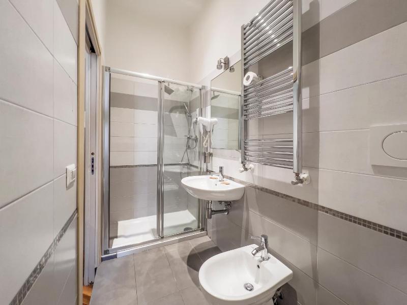 Superior Double or Twin Room image 4