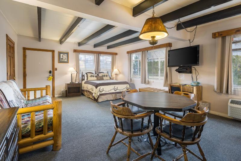 Apache Motel - image 12