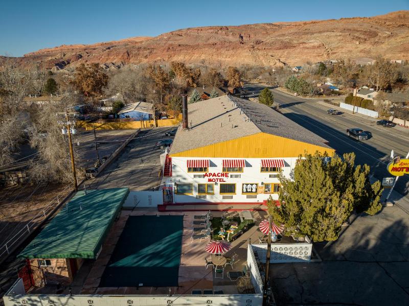 Apache Motel - image 17