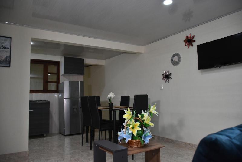 Confortable apartamento cerca de la plaza principal - image 8