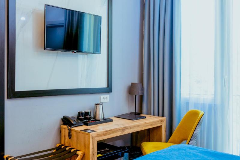 Economy Double or Twin Room image 4