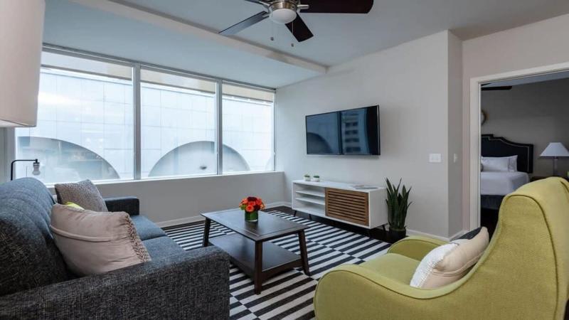 Downtown Dallas CozySuites with gym #5 Images