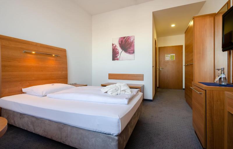 Comfort Single Room image 1