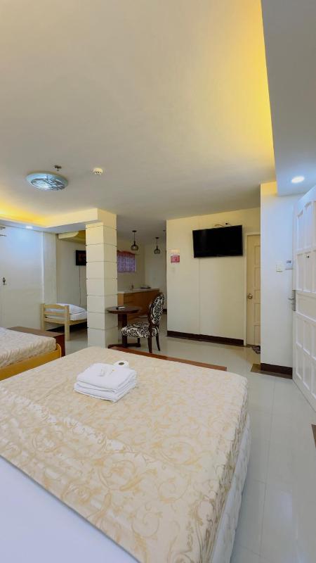 La Anclar Hotel - image 7