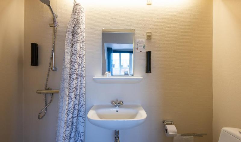 Standard Single Room image 2