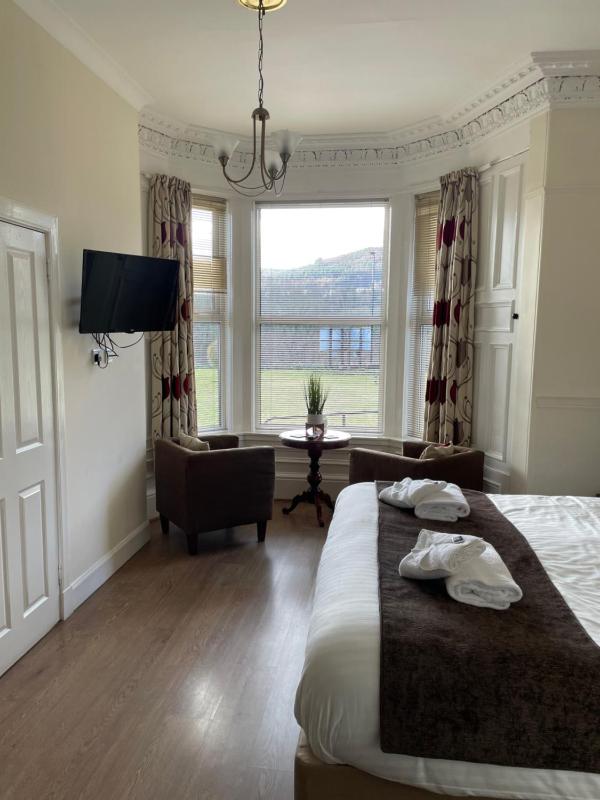 Superior Double Room image 4