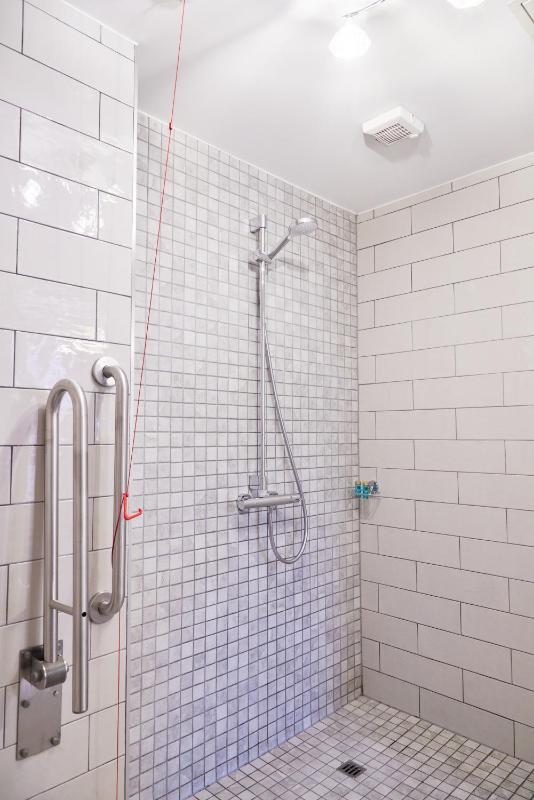 Hotel Isaacs Cork City - image 8