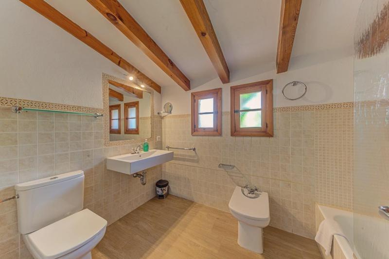 Villa Can Salas by Sealand Villas - image 15