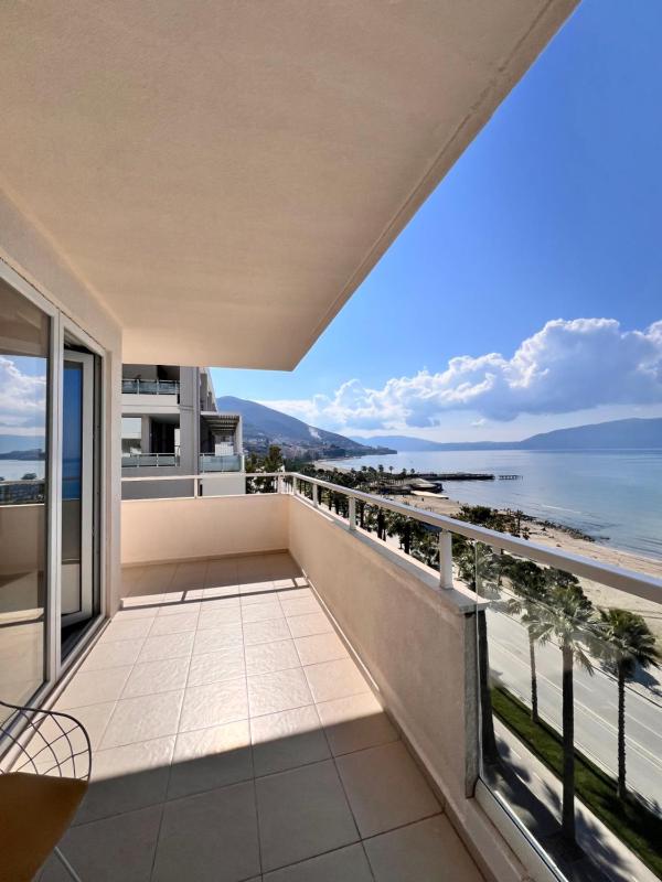 Deluxe Double Room with Balcony and Sea View image 2