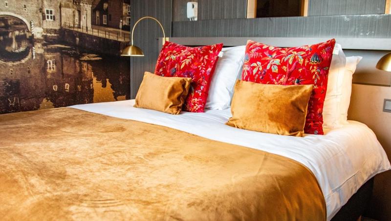 Coral Suite - with Sauna image 2