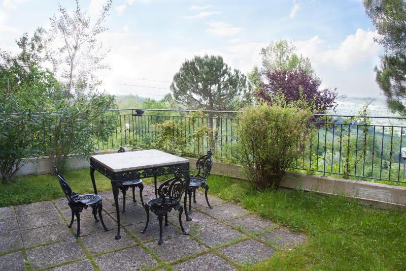 Junior Suite with Hill View (3 Adults) image 2