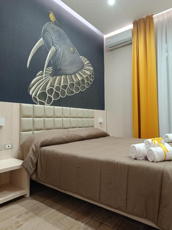 Classic Twin Room image 3