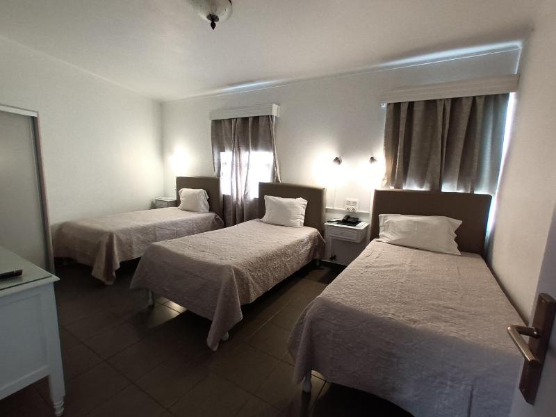 Triple Room image 1