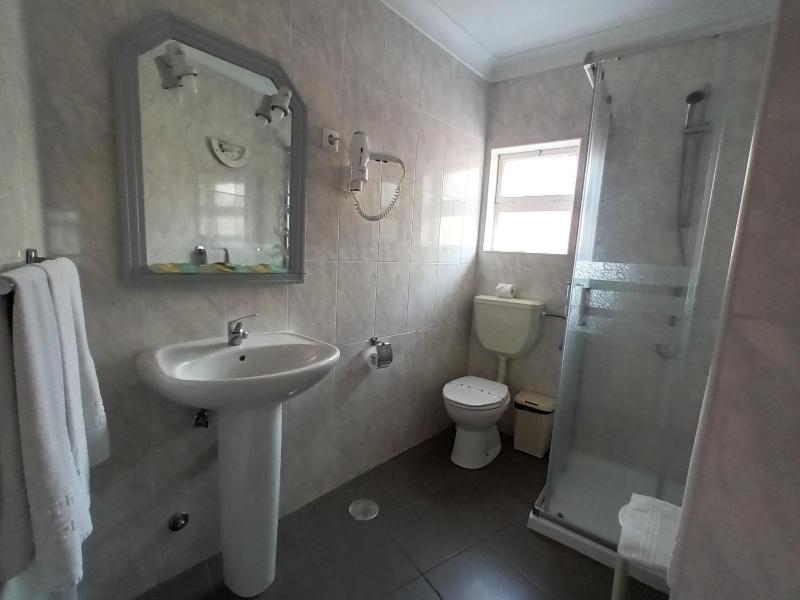 Triple Room image 4