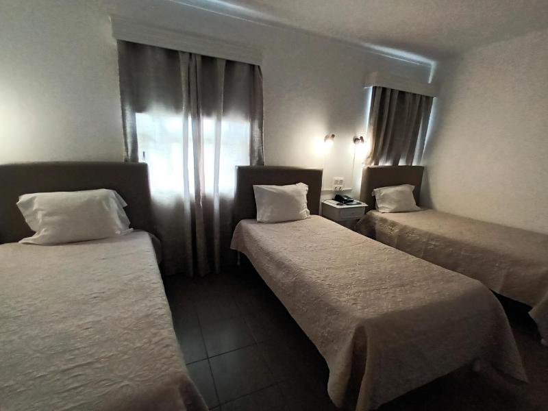Triple Room image 3