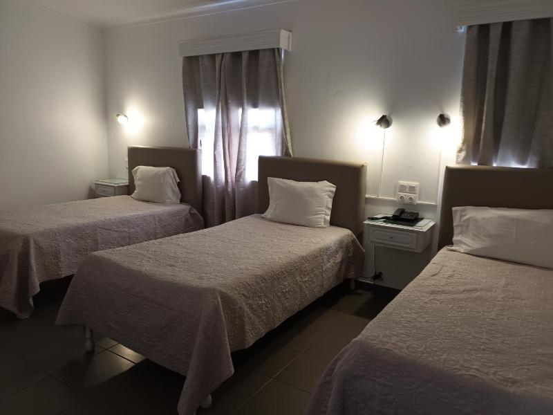 Triple Room image 2
