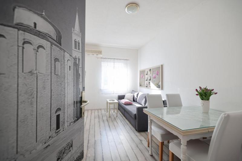 Apartment Floresita - image 24