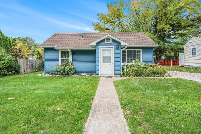 Three-Bedroom Holiday Home  image 3