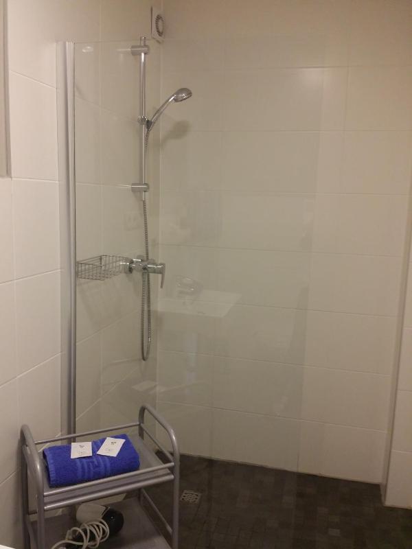 Studio Apartment (1-2 Adults) image 3