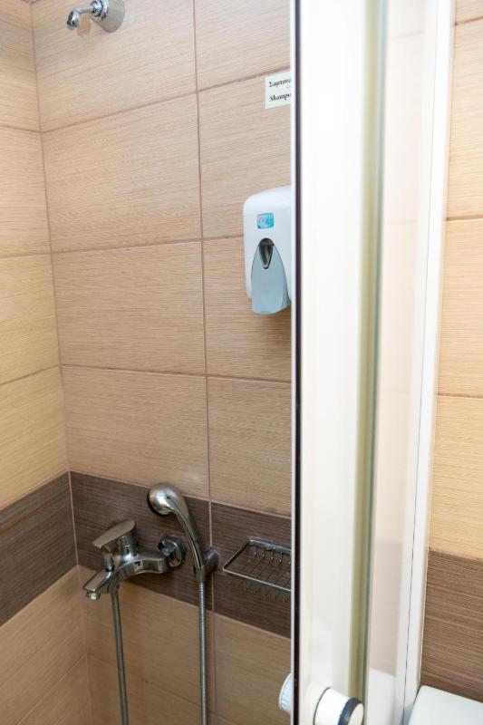 Double or Twin Room with City View image 4