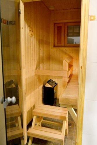 Small Cottage with Sauna image 4