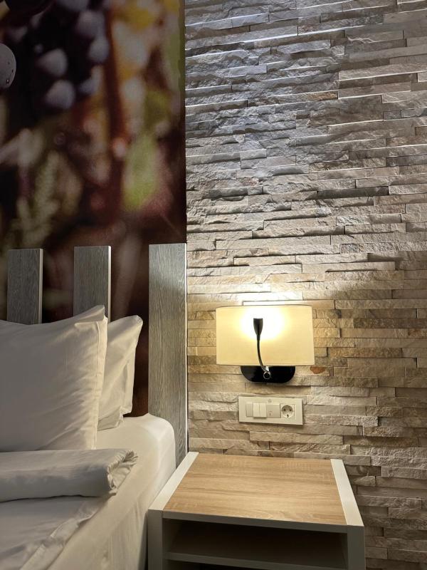 Double or Twin Room with Balcony image 2