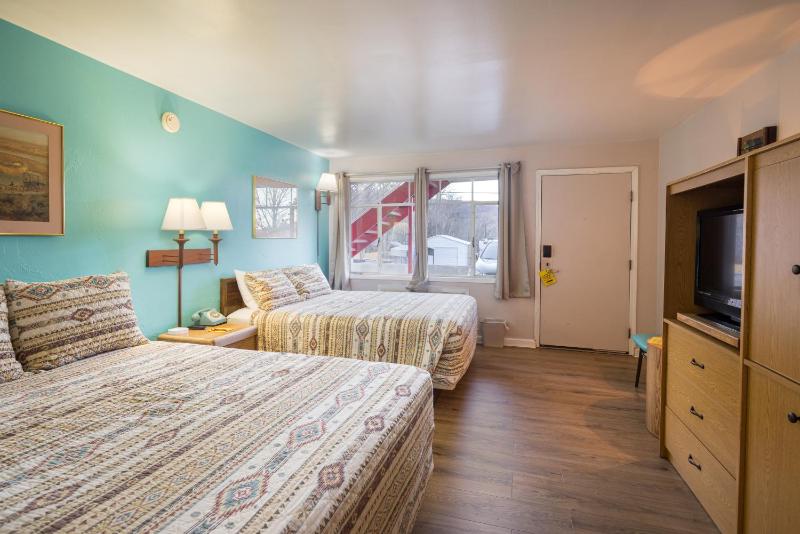 Apache Motel - image 24