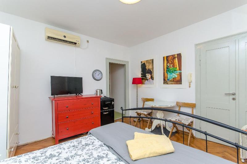Apartment Martini - image 8