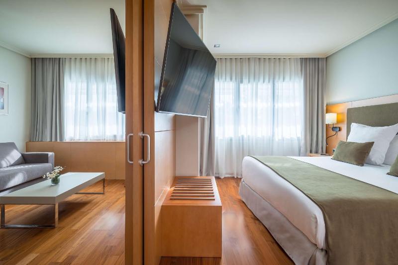 Junior Suite image 1