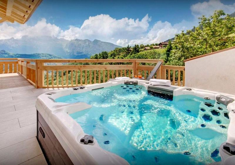 Chalet image 3