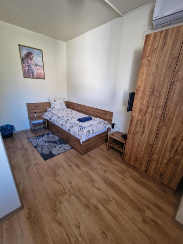 Single Room image 1