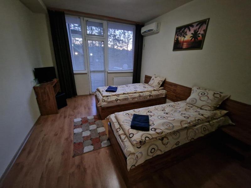 Twin Room with Terrace image 1
