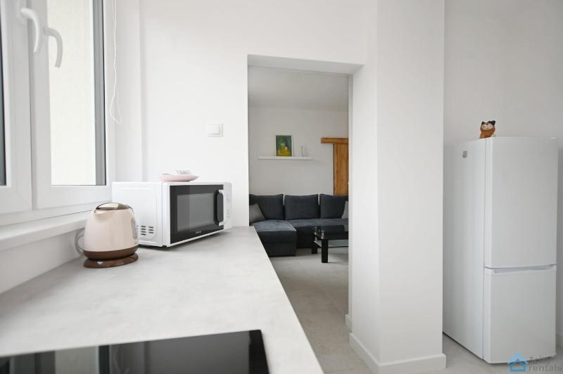 Stylowy Apartament 3city w Centrum Sopotu z Jedną Sypialnią by Noclegi Renters - image 3