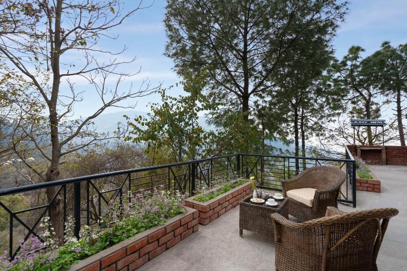 Baikunth Resort Kasauli by Leisure Hotels - image 30